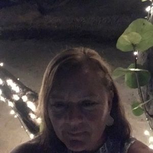 Meet your Posher, Vi